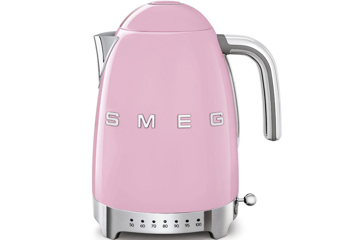 Smeg 50's Style Kettle in Pink