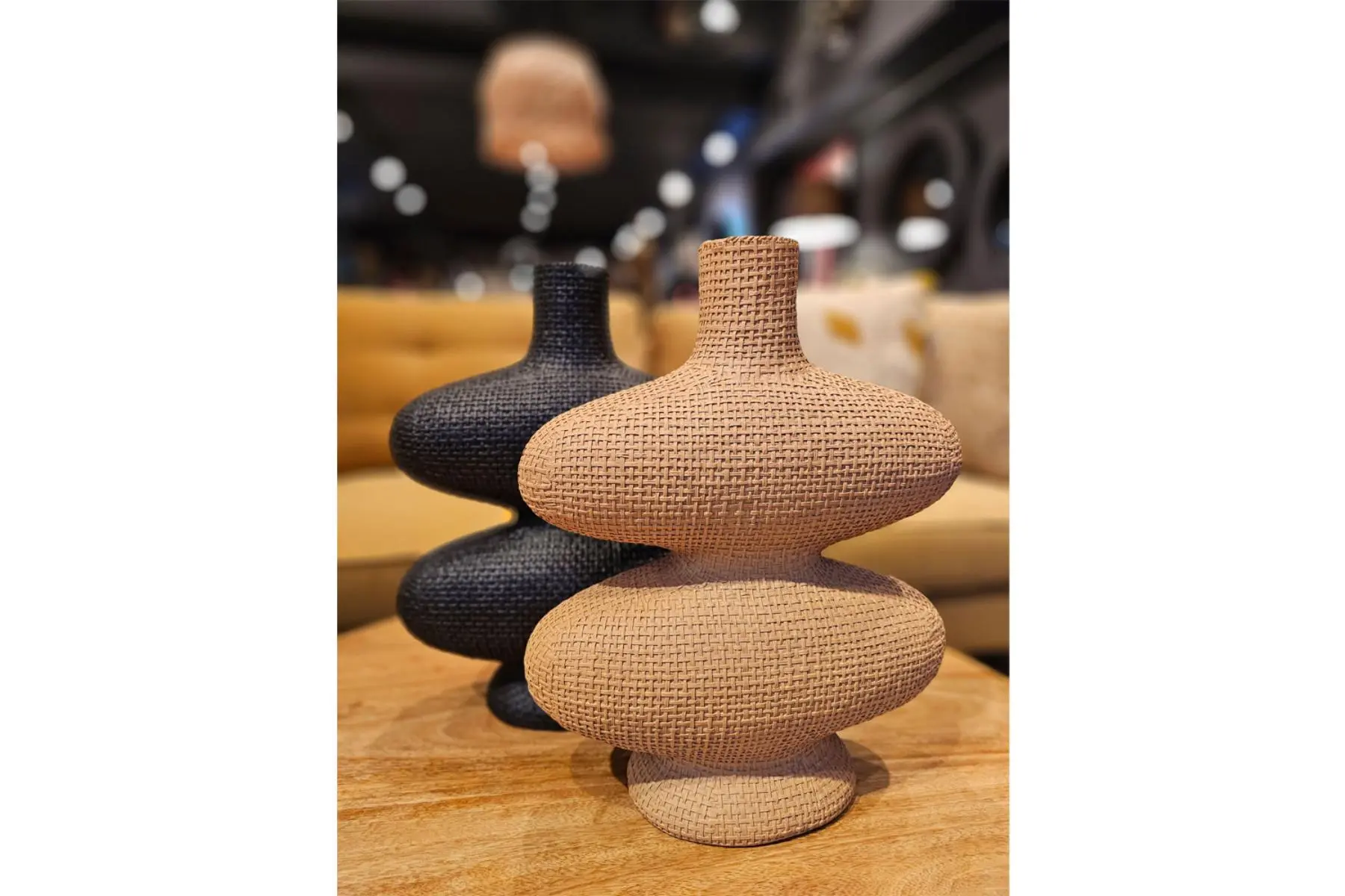 RANDI VASE POLYRESIN BLACK - Image 3