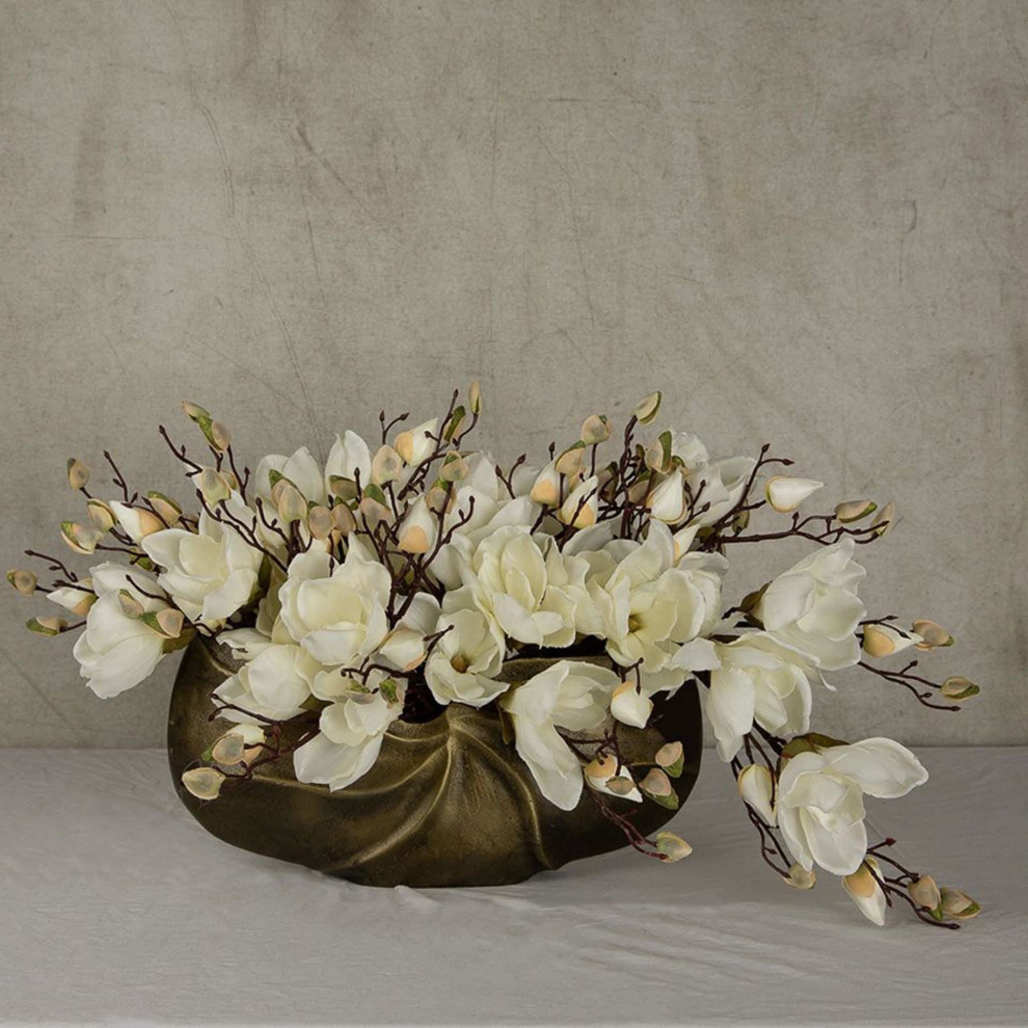 IWA 2 VASE ALUMINIUM GOLD ANTQ