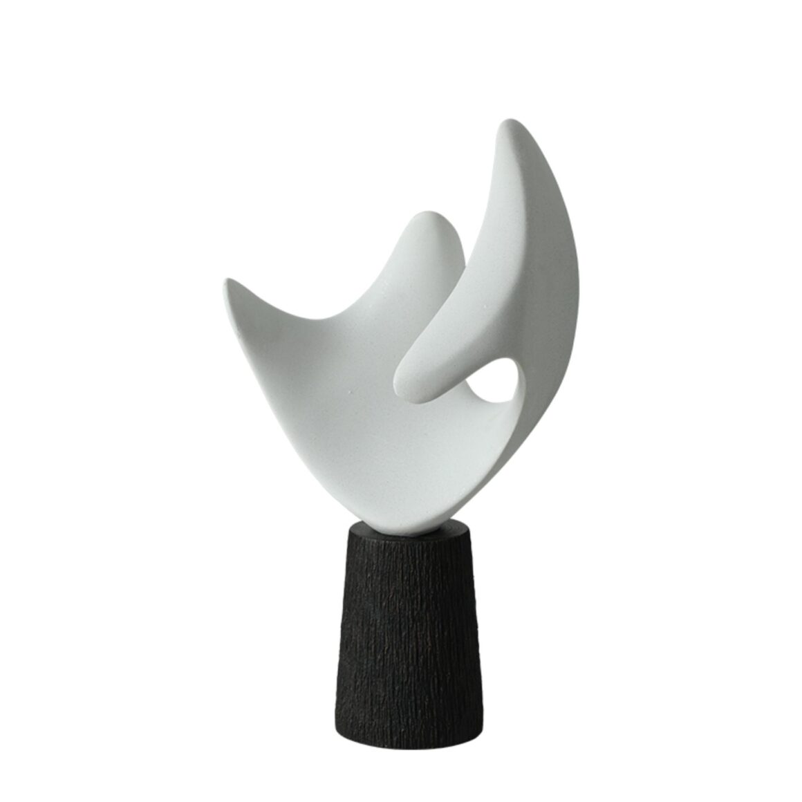 WHITE SOLID SCULPTURE