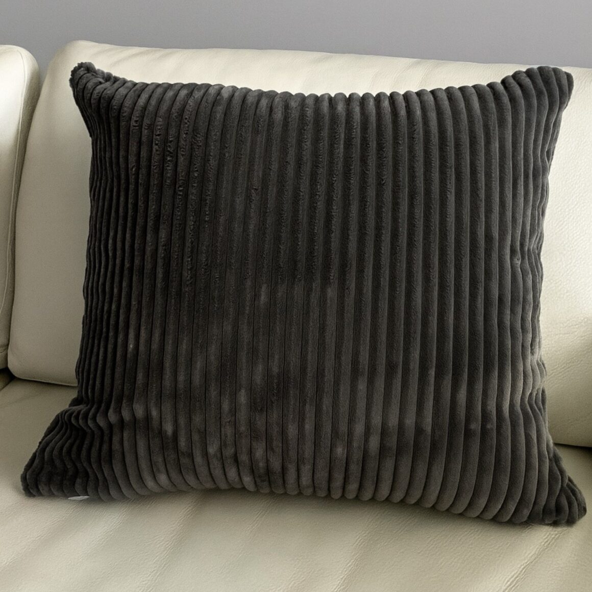 DECORATIVE CUSHION