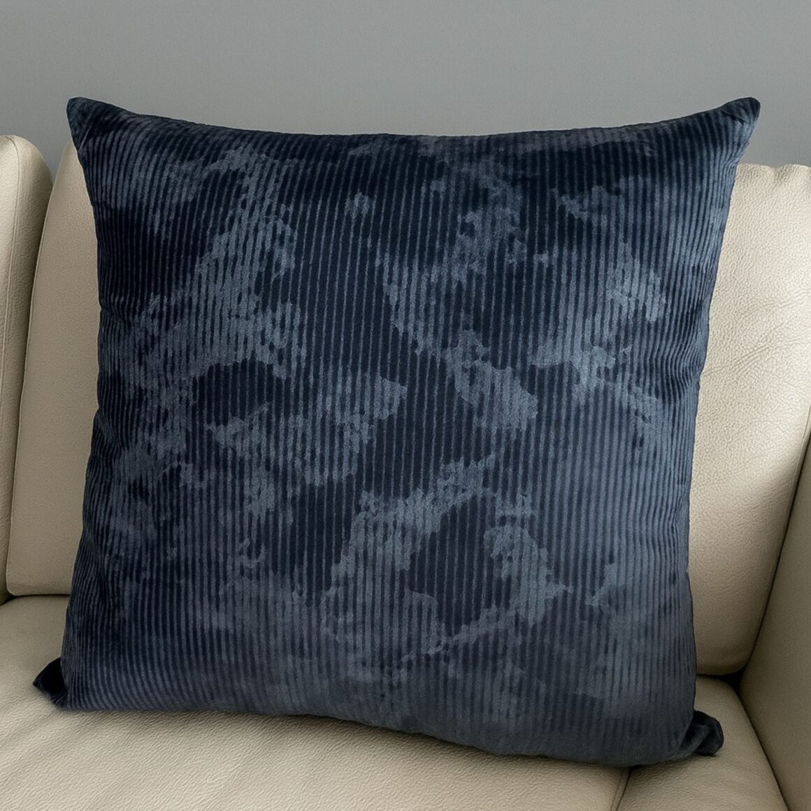 DECORATIVE CUSHION