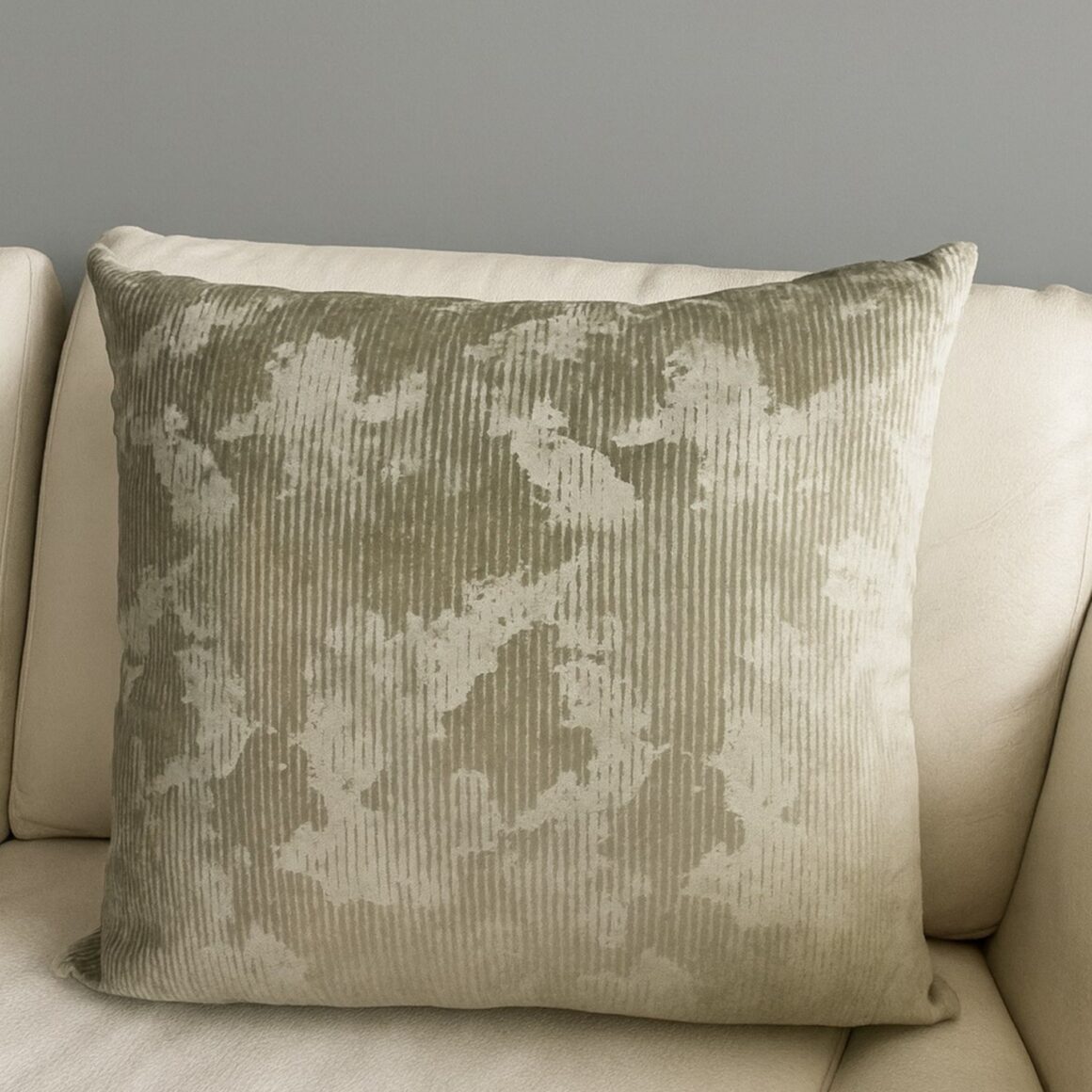 DECORATIVE CUSHION