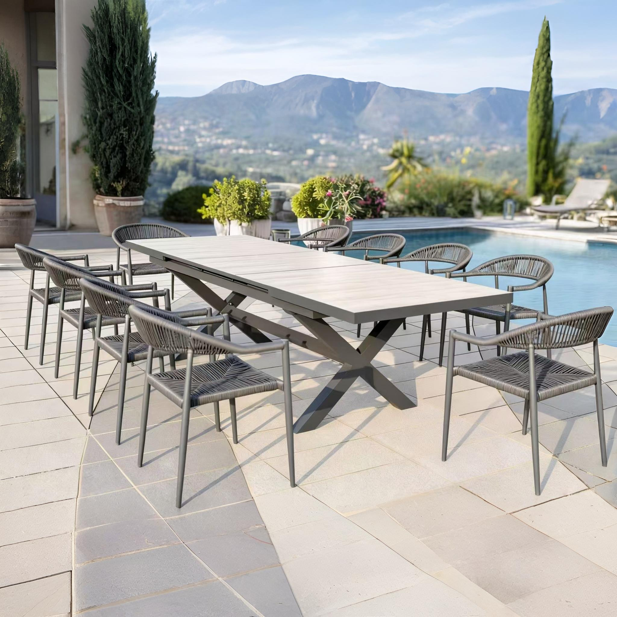 ESCAPAD Grey Aluminium Outdoor Dining Set