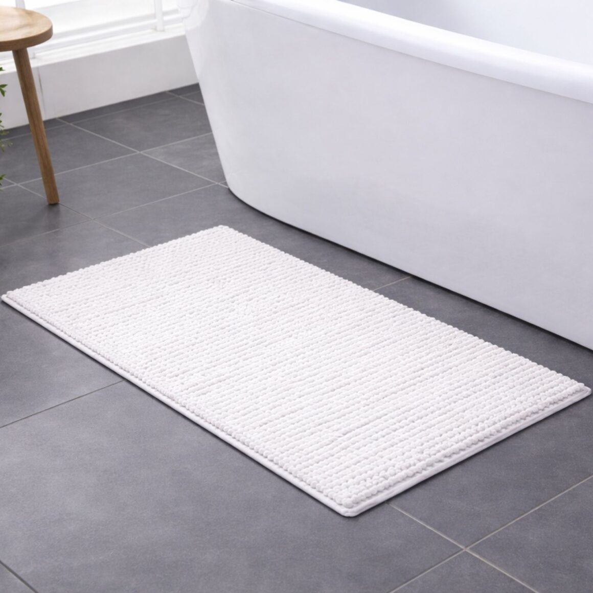 Chenille Bath Mat White